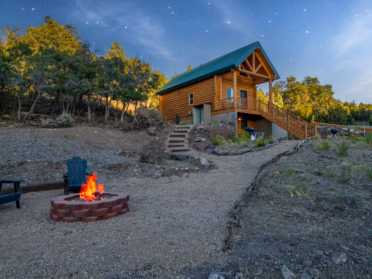 Campfire Burrow — Exterior