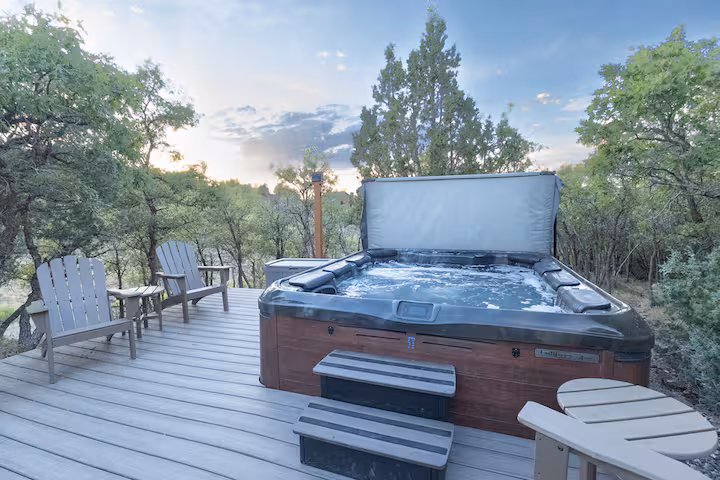 Woodland Hills — Electric Hot Tub