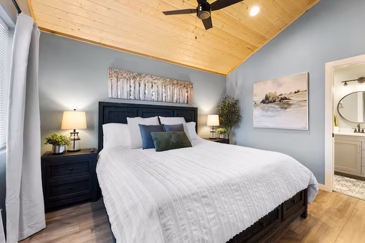 Woodland View — Master Bedroom